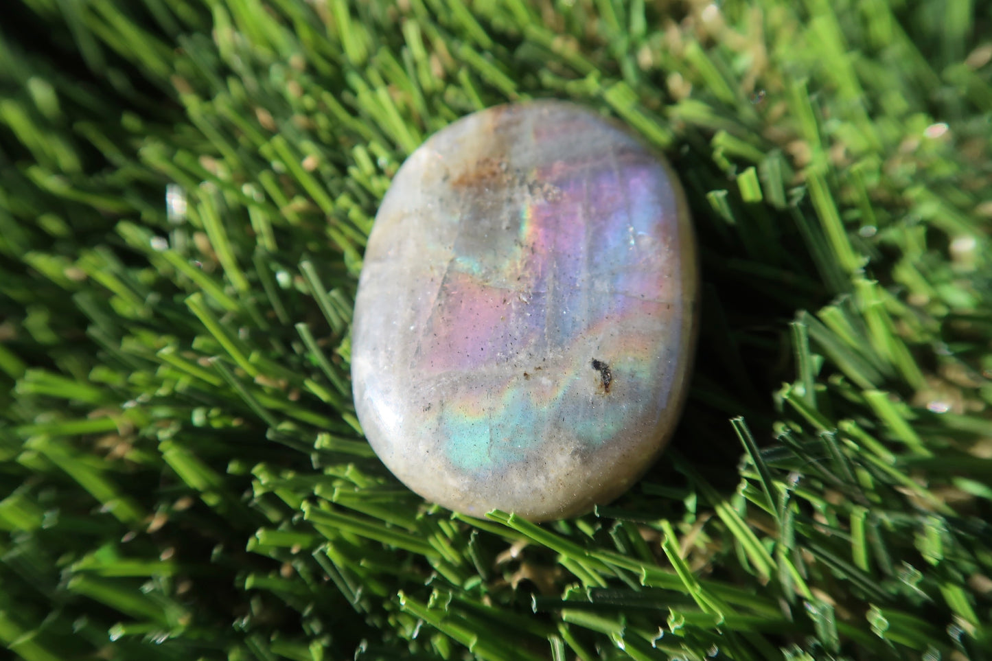 Labradorite Palmstone